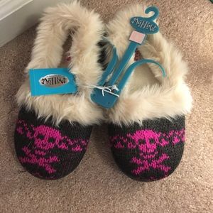 BRAND NEW slippers